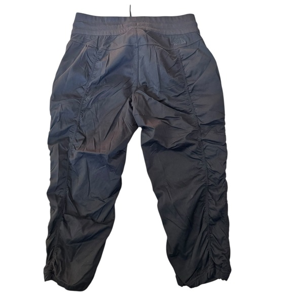 The North Face Aphrodite 2.0 Capri Pants Women’s M Black | Ruched Hiking Travel - Picture 4 of 7